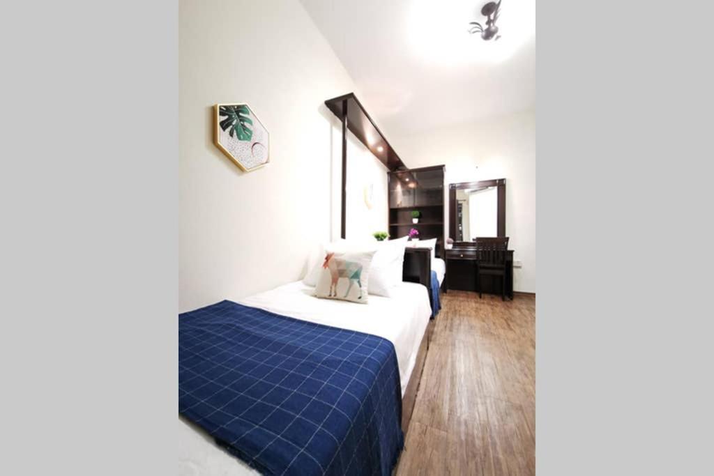 Ees Whale House - Homestay 3 Min Walk To Beach Бату-Ферринги Экстерьер фото